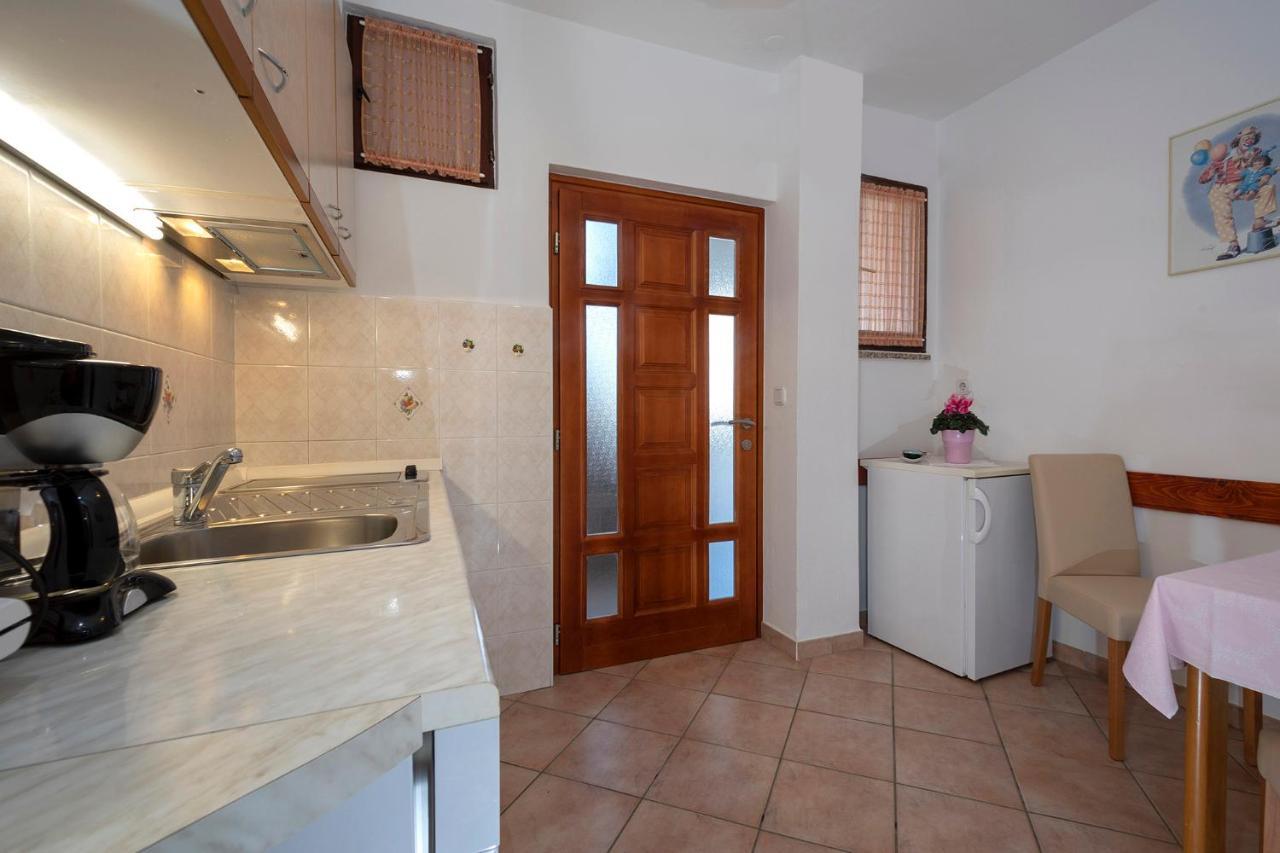 Apartman Ornela Porec Bagian luar foto