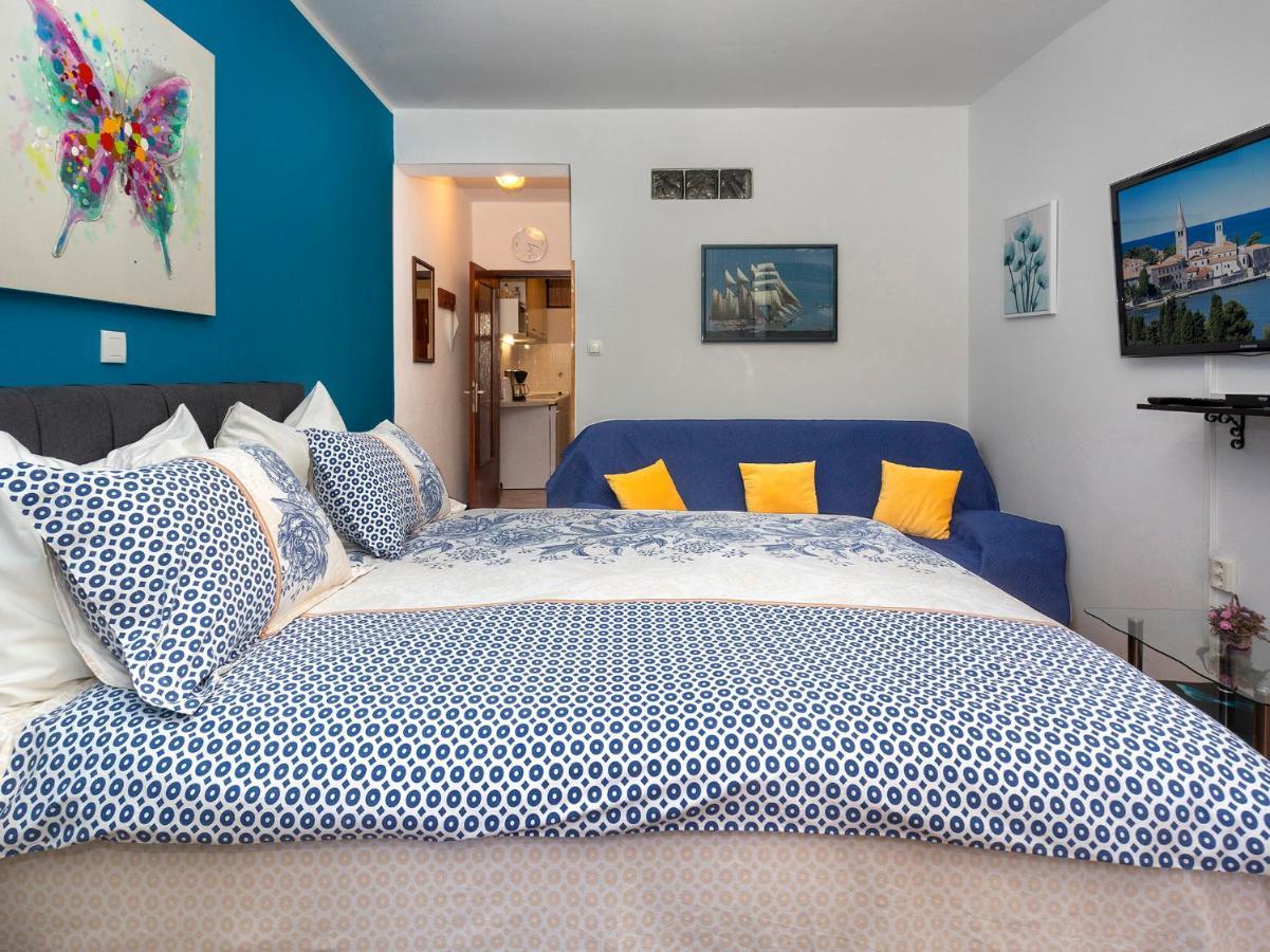 Apartman Ornela Porec Bagian luar foto